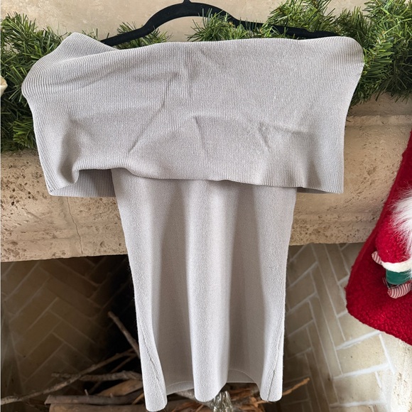 Aritzia Wilfred Soft Gray Knit Off the Shoulder Top - Picture 2 of 10